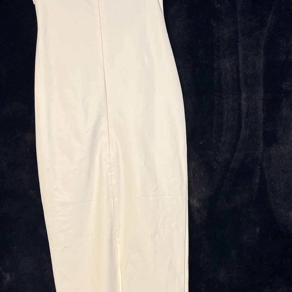 AKIRA White Dress with Zipper Detail